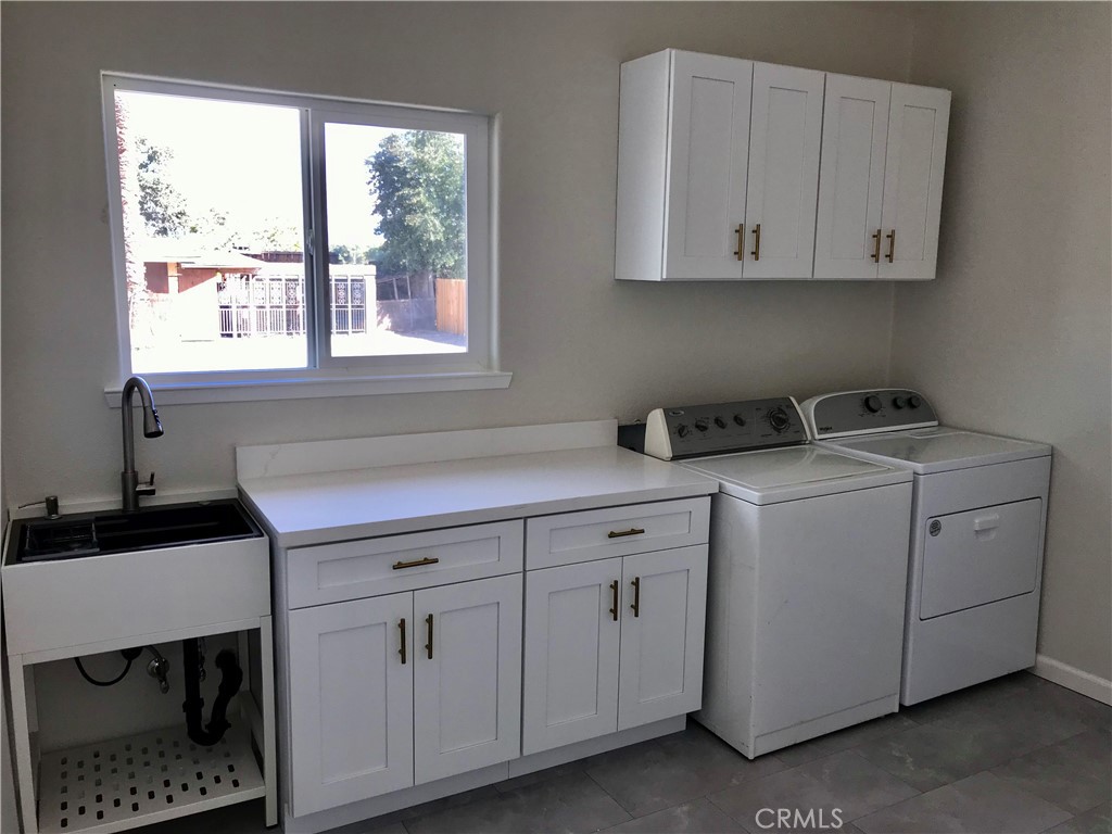 2040 Finley East Road Property Photo 25