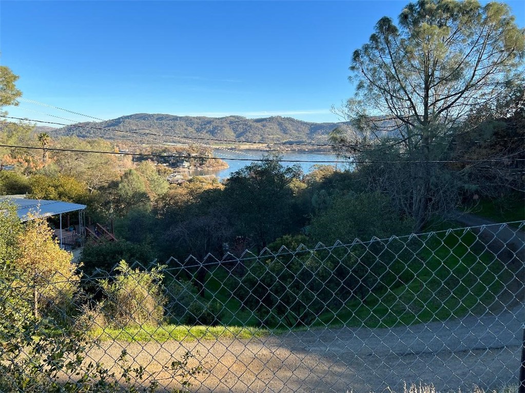12332 Lakeview Drive Property Photo 4