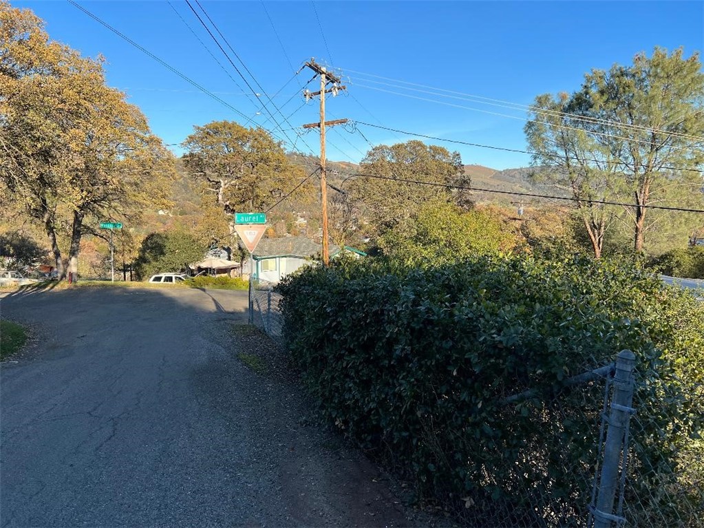 12332 Lakeview Drive Property Photo 6