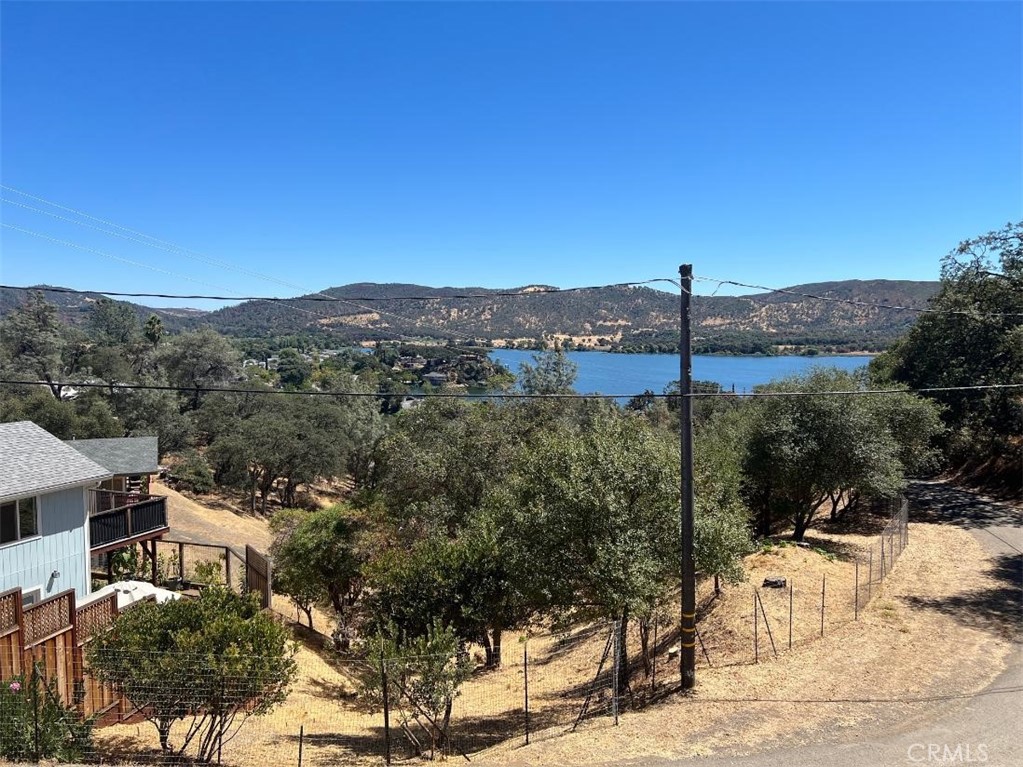 12332 Lakeview Drive Property Photo 11