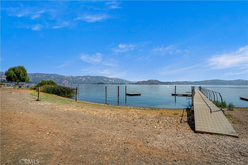 8239 Little Borax Lake Rd Property Photo 14