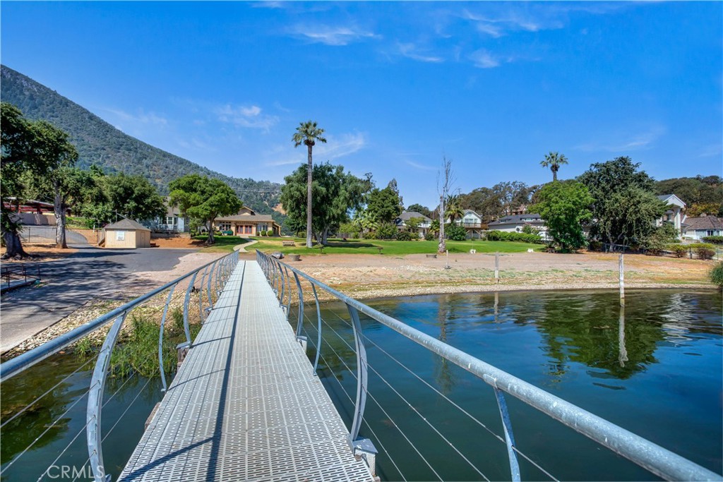 8239 Little Borax Lake Rd Property Photo 15
