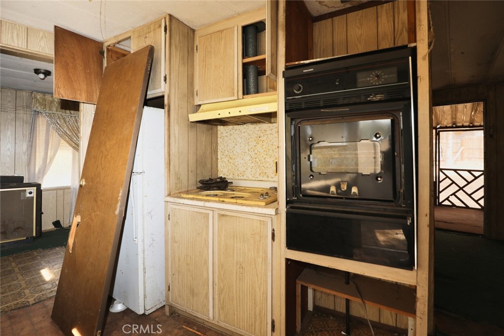 5953 James Property Photo 9