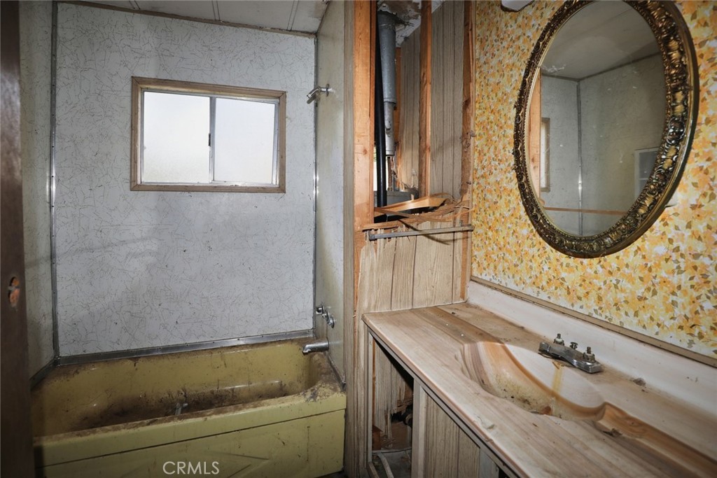 5953 James Property Photo 11