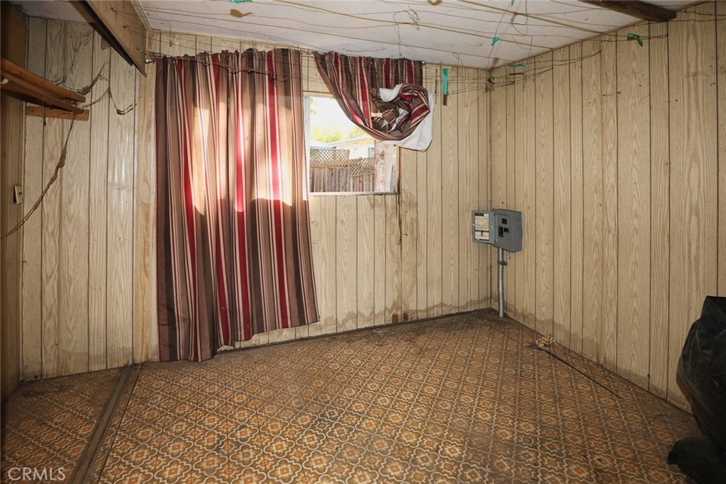 5953 James Property Photo 12