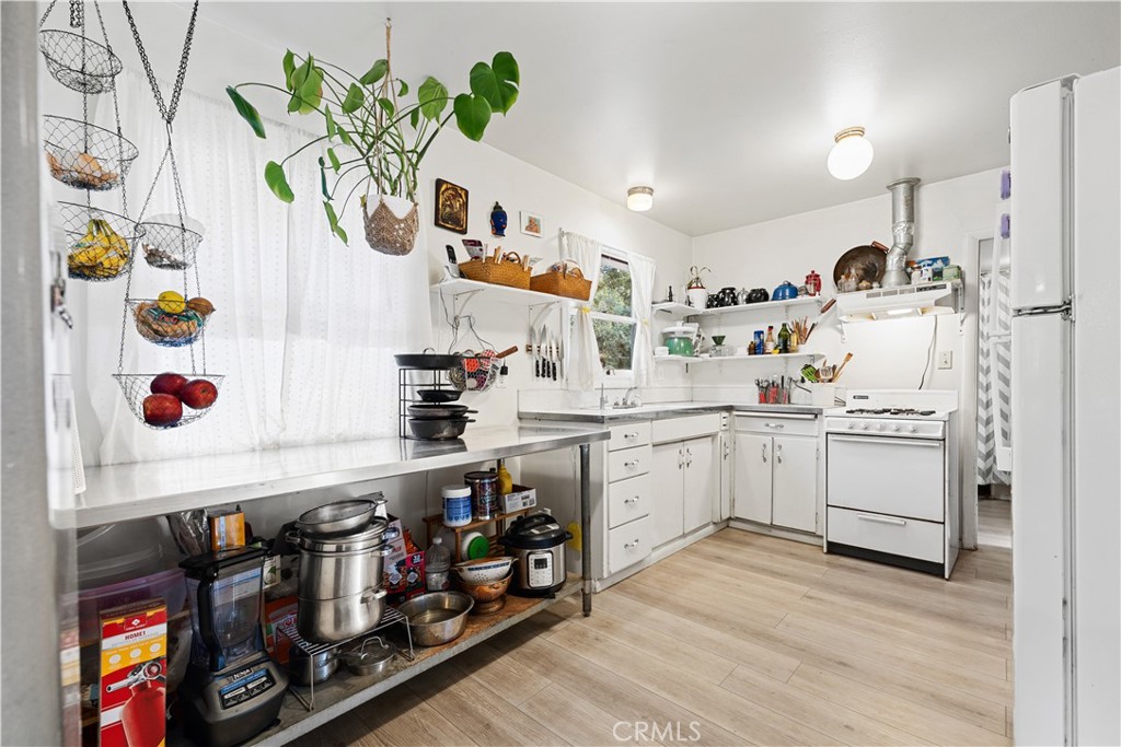 23800 West Road Property Photo 10