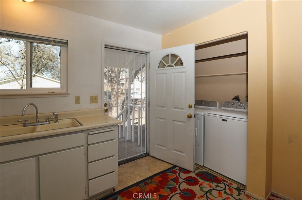 3420 Harrison Property Photo 5