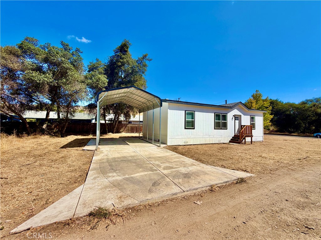 13586 Fair Oak Road Property Photo 3