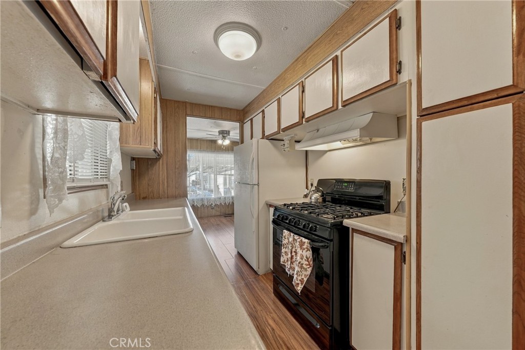 1025 Martin Space 25 Property Photo 8