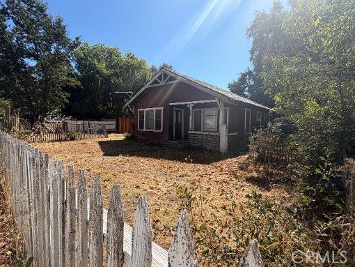 4235 Oak Street Property Photo 2