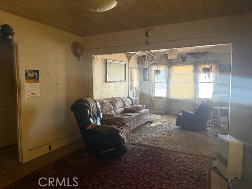 4235 Oak Street Property Photo 12