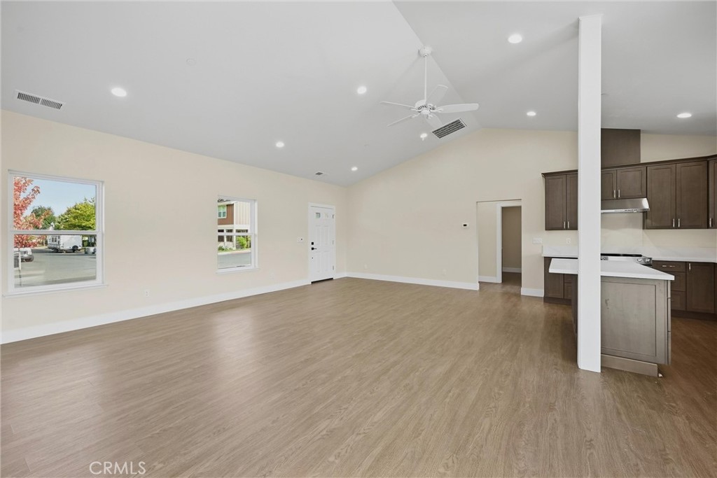 1267 Fenway Property Photo 10