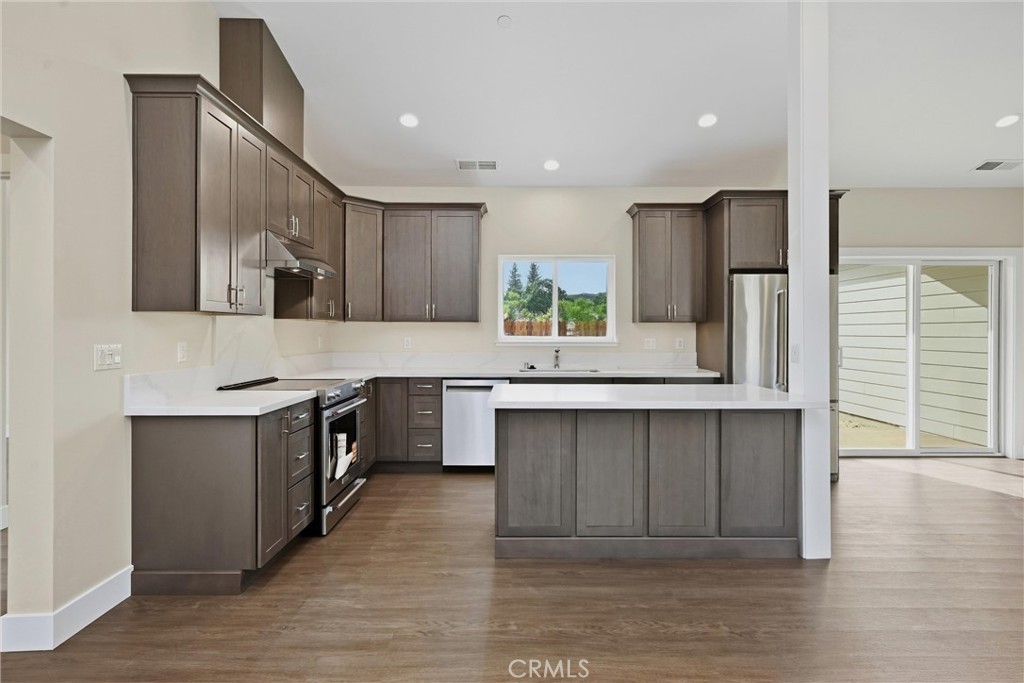 1267 Fenway Property Photo 12