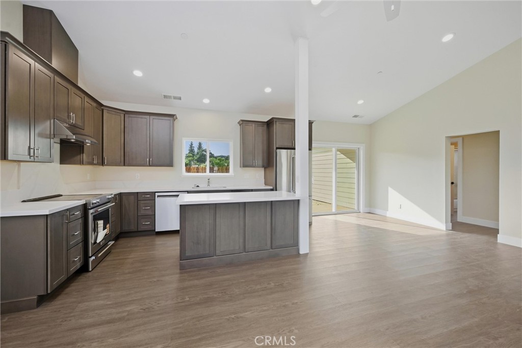 1267 Fenway Property Photo 13