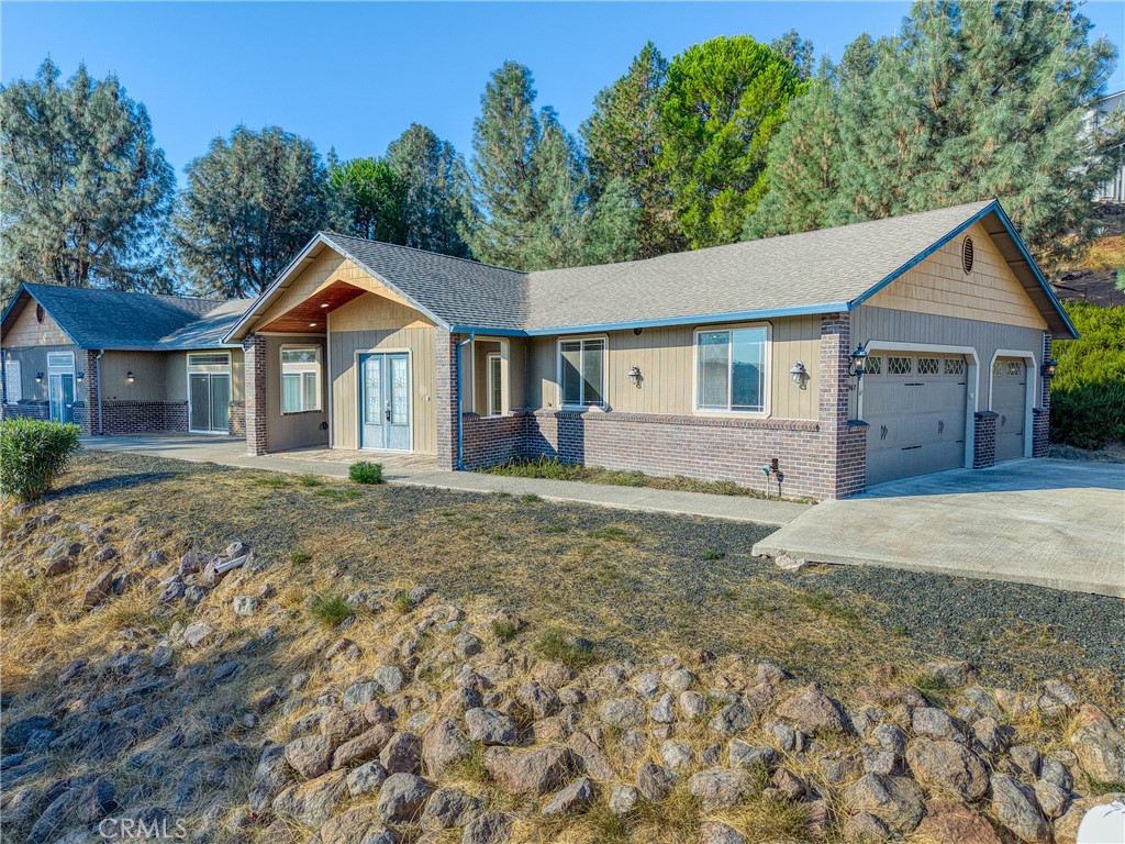 4967 Valley Court Property Photo 4