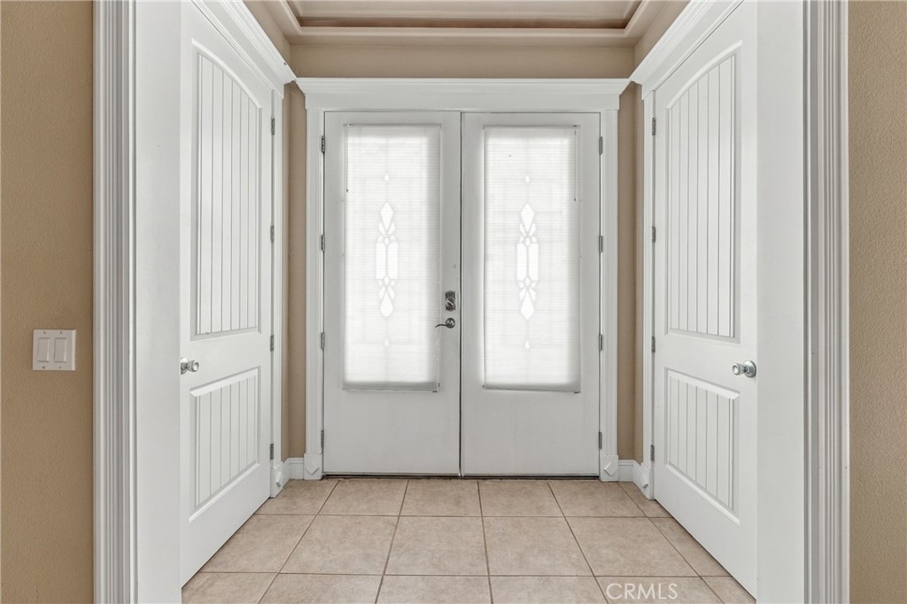 4967 Valley Court Property Photo 8