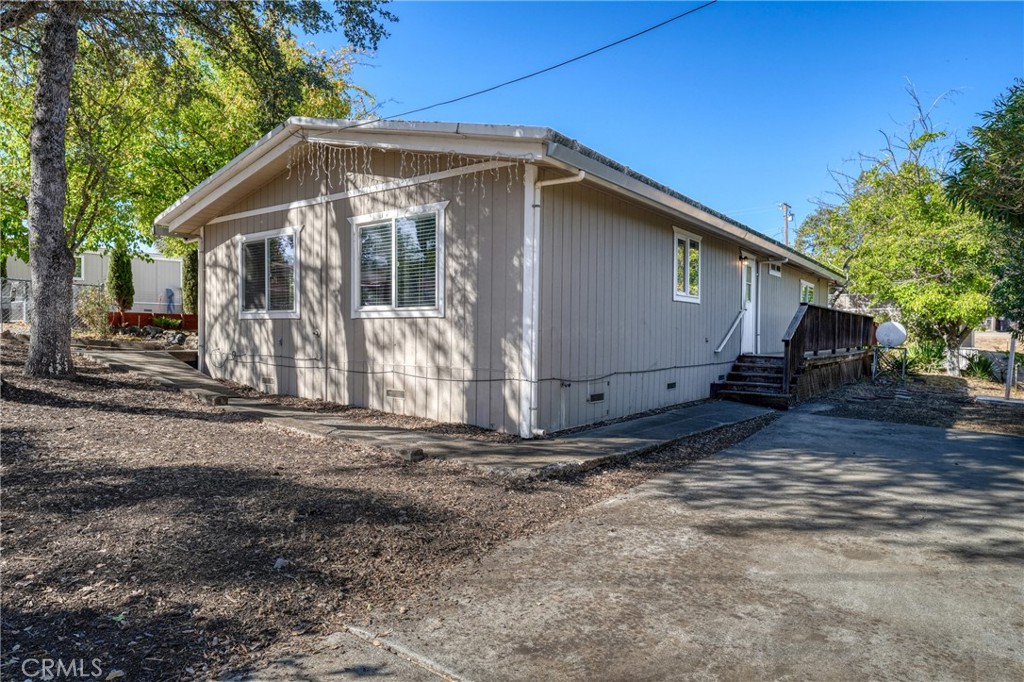 3313 Green Property Photo 9
