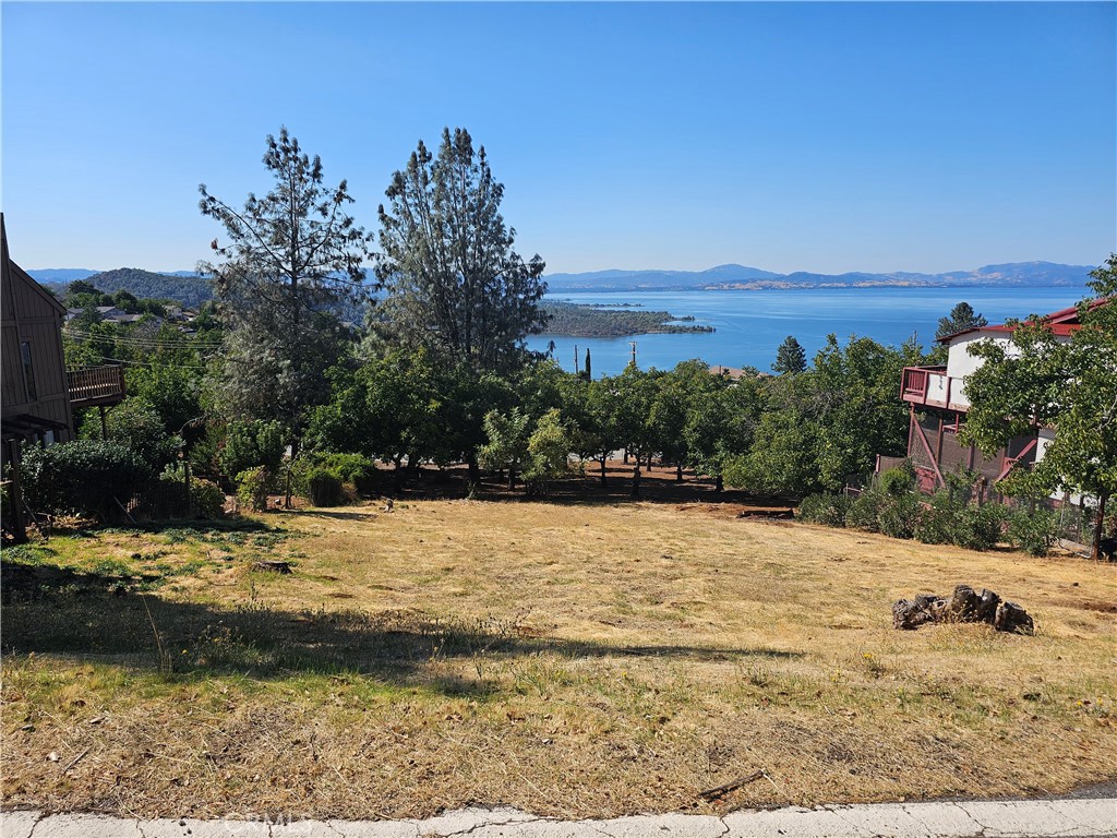 3055 Edgewood Drive Property Photo 1