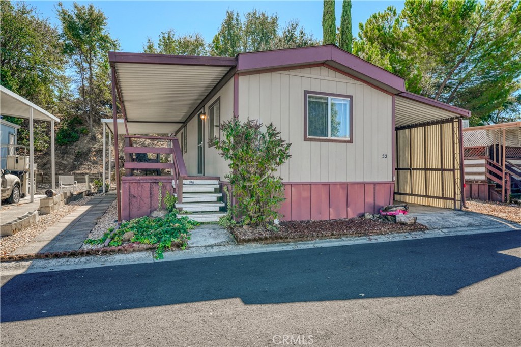 1025 Martin 52 Property Photo 1