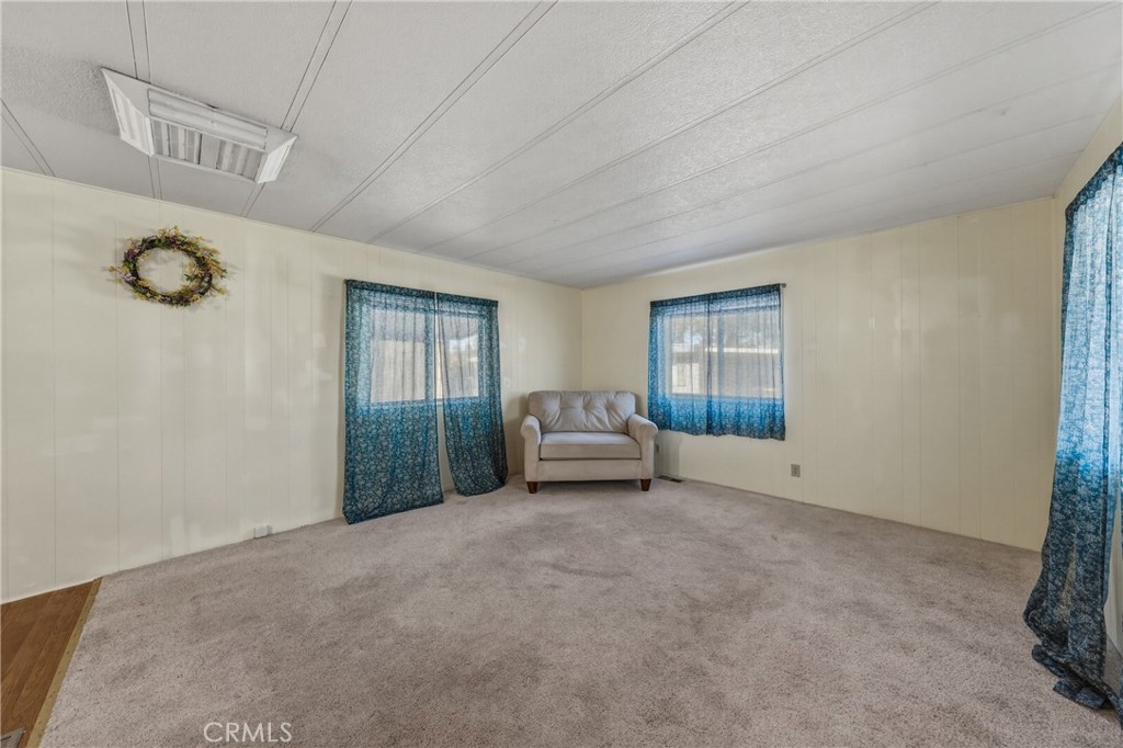 1025 Martin 52 Property Photo 6