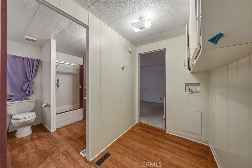 1025 Martin 52 Property Photo 12