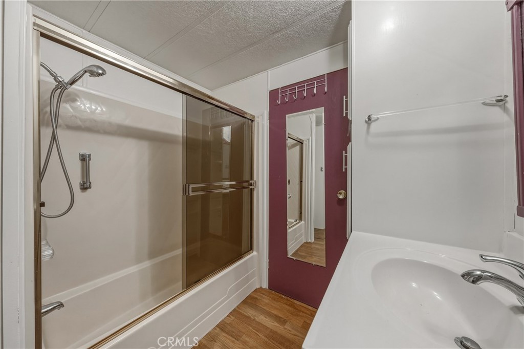 1025 Martin 52 Property Photo 14