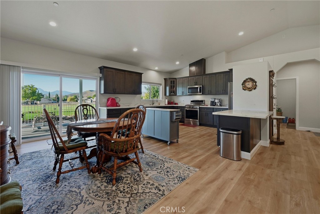 18733 Hidden Valley Road Property Photo 10
