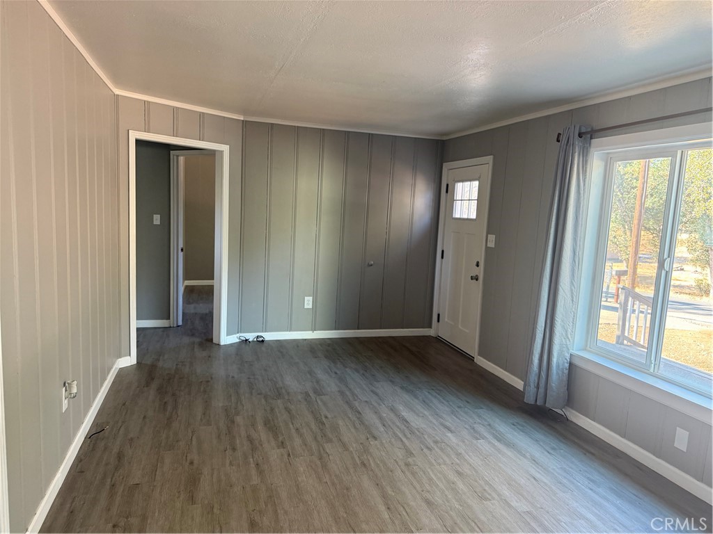 16085 19th Property Photo 3