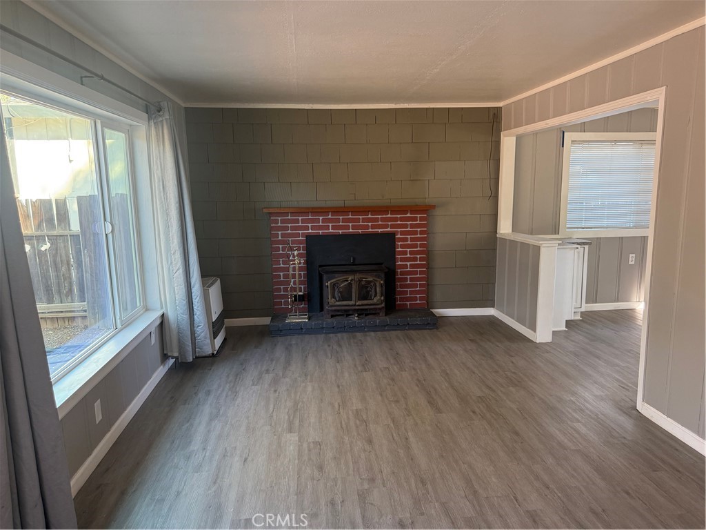 16085 19th Property Photo 4
