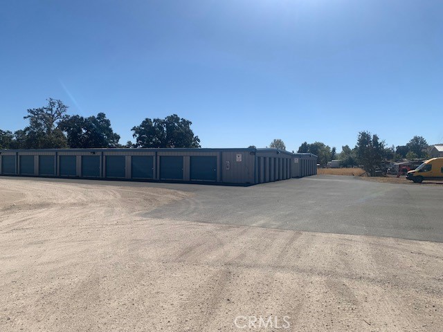 2570 S Main Property Photo 2