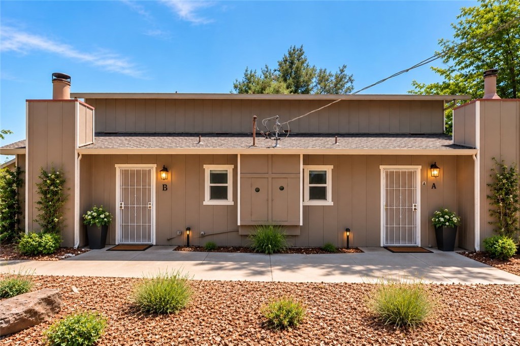 19306 Mountain Meadow S Property Photo 1
