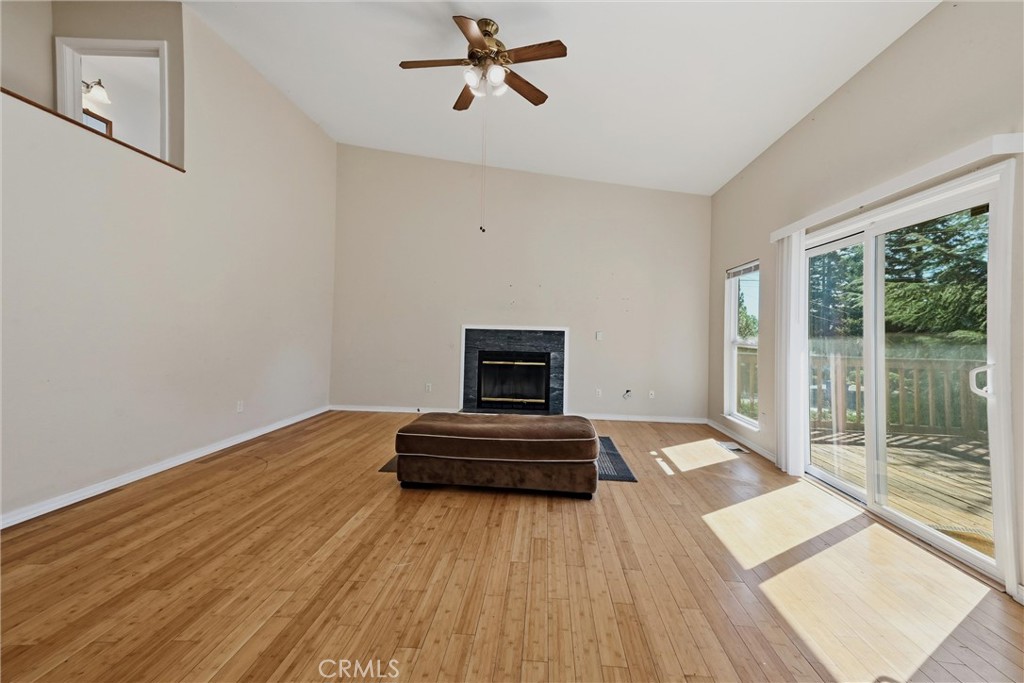 17198 Squirrelhill Property Photo 5