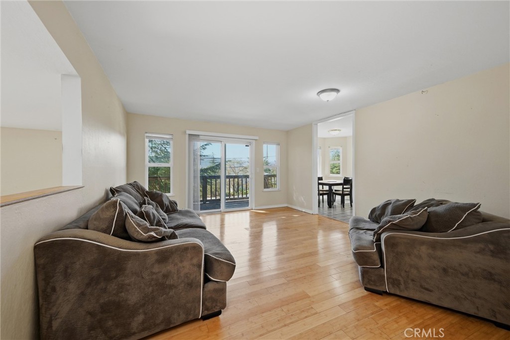17198 Squirrelhill Property Photo 8