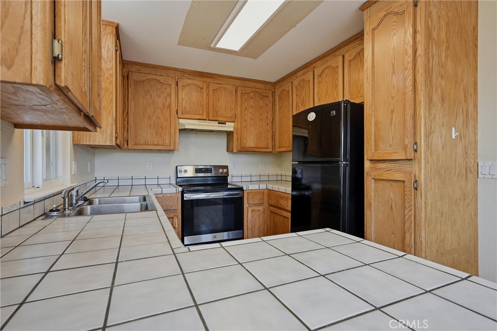 17198 Squirrelhill Property Photo 11