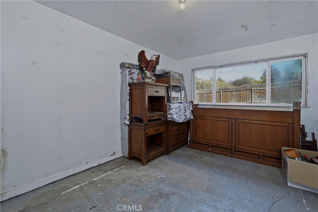 17198 Squirrelhill Property Photo 27