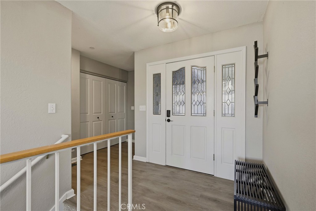 3113 S Lake Drive Property Photo 5