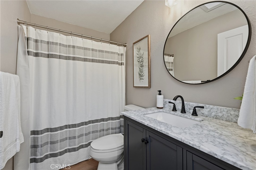 3113 S Lake Drive Property Photo 19