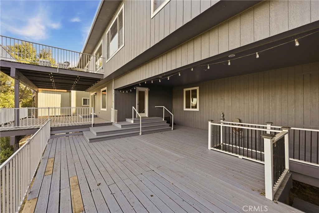 3113 S Lake Drive Property Photo 52