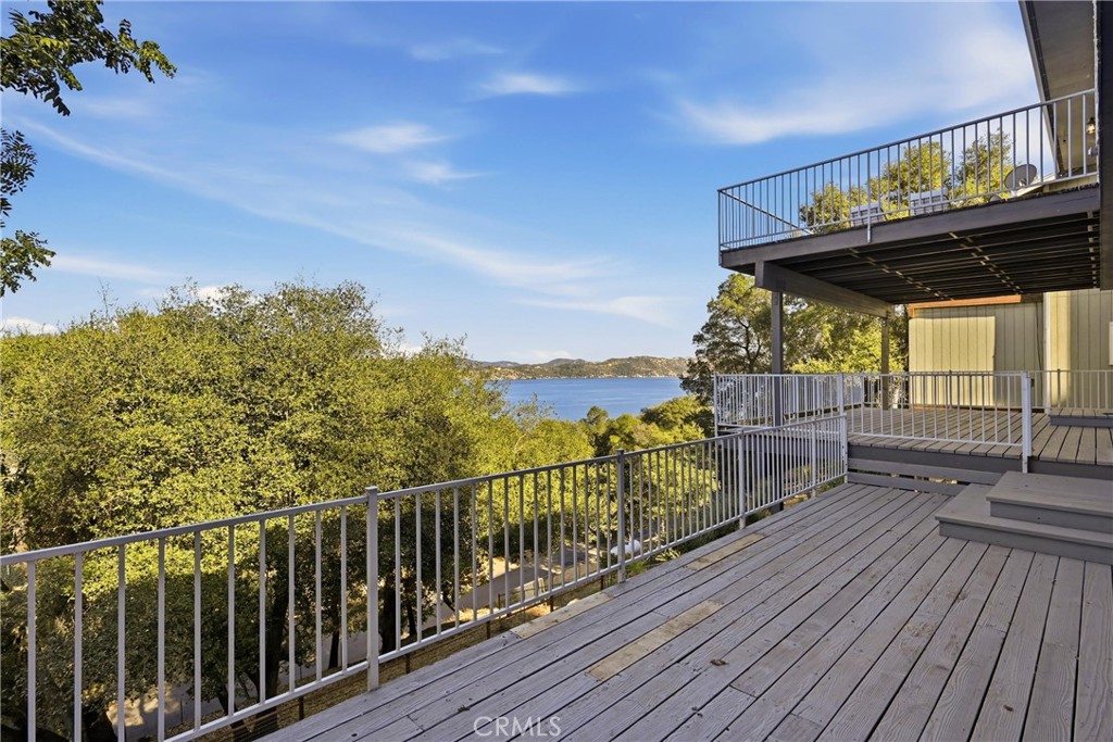 3113 S Lake Drive Property Photo 53