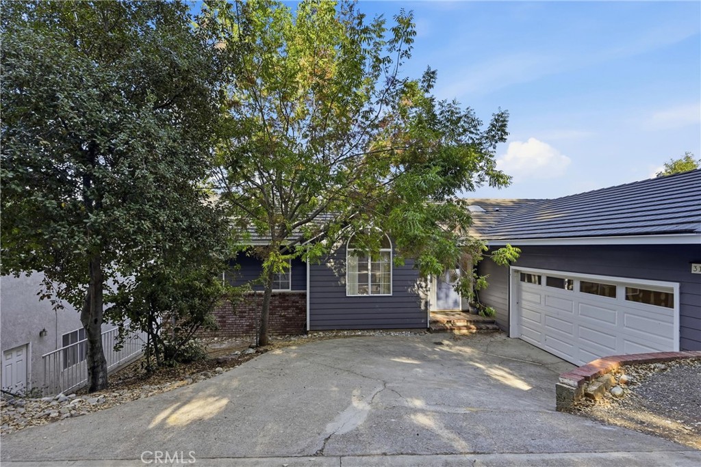 3113 S Lake Drive Property Photo 56
