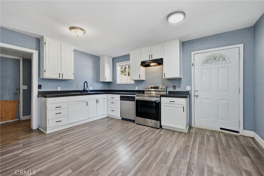 12818 E Highway 20 Property Photo 1
