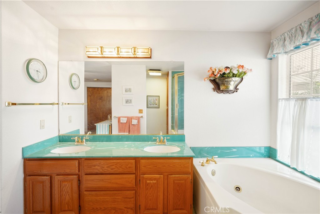 9517 Windflower Property Photo 23