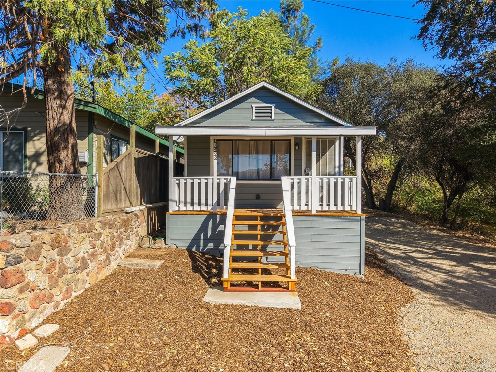13538 Arrowhead Road Property Photo 1