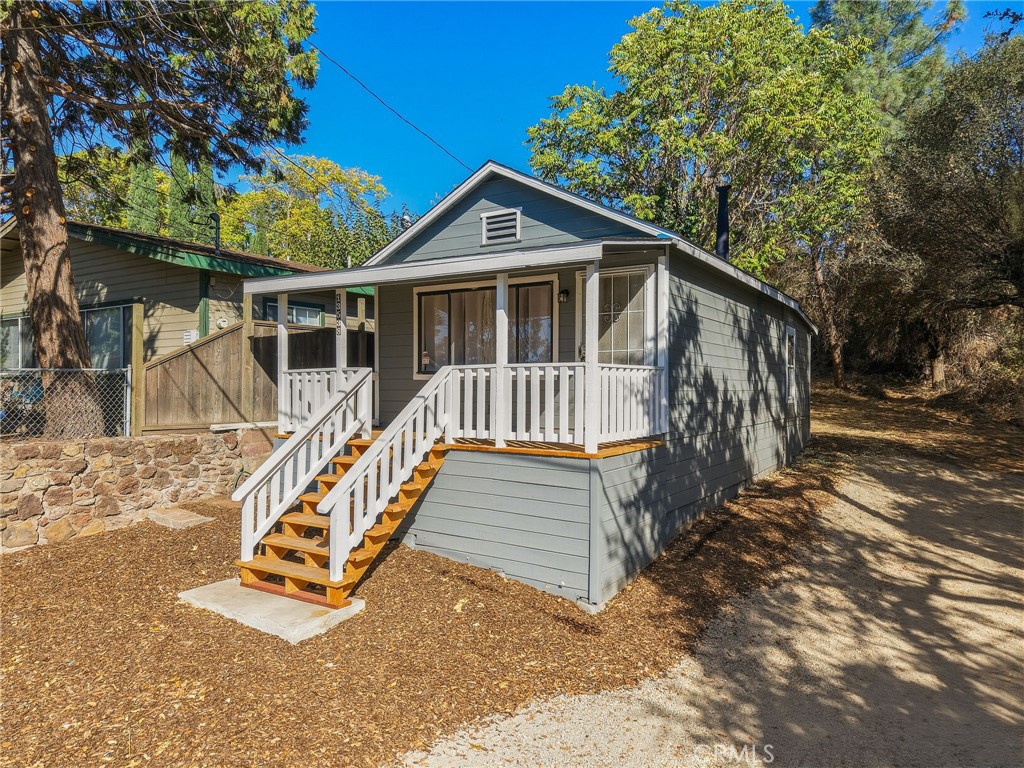 13538 Arrowhead Road Property Photo 2