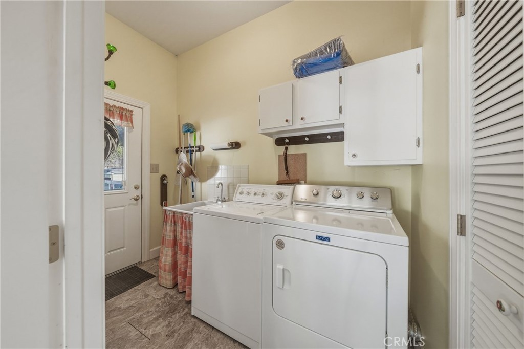 470 Second Street Property Photo 17