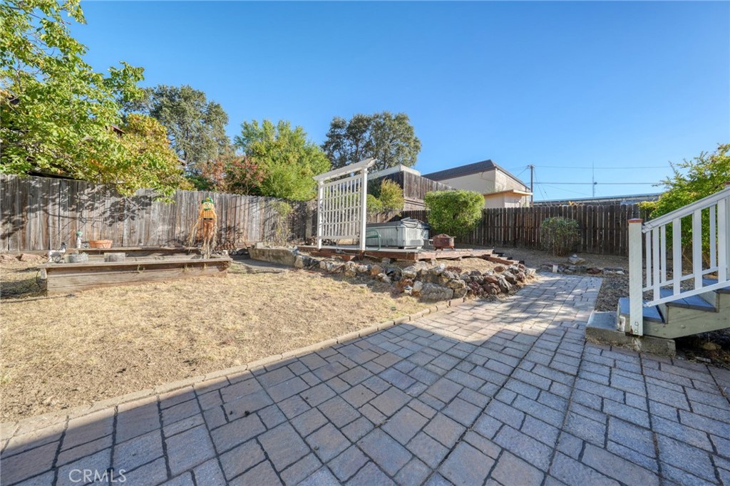 470 Second Street Property Photo 22