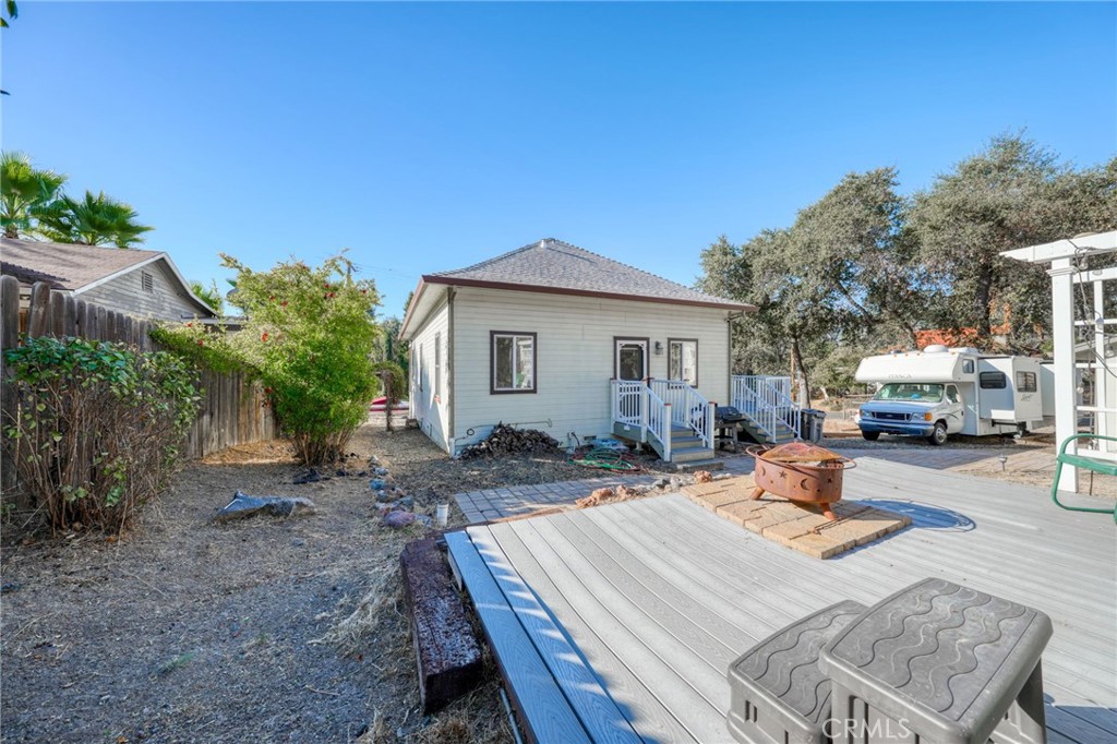 470 Second Street Property Photo 23
