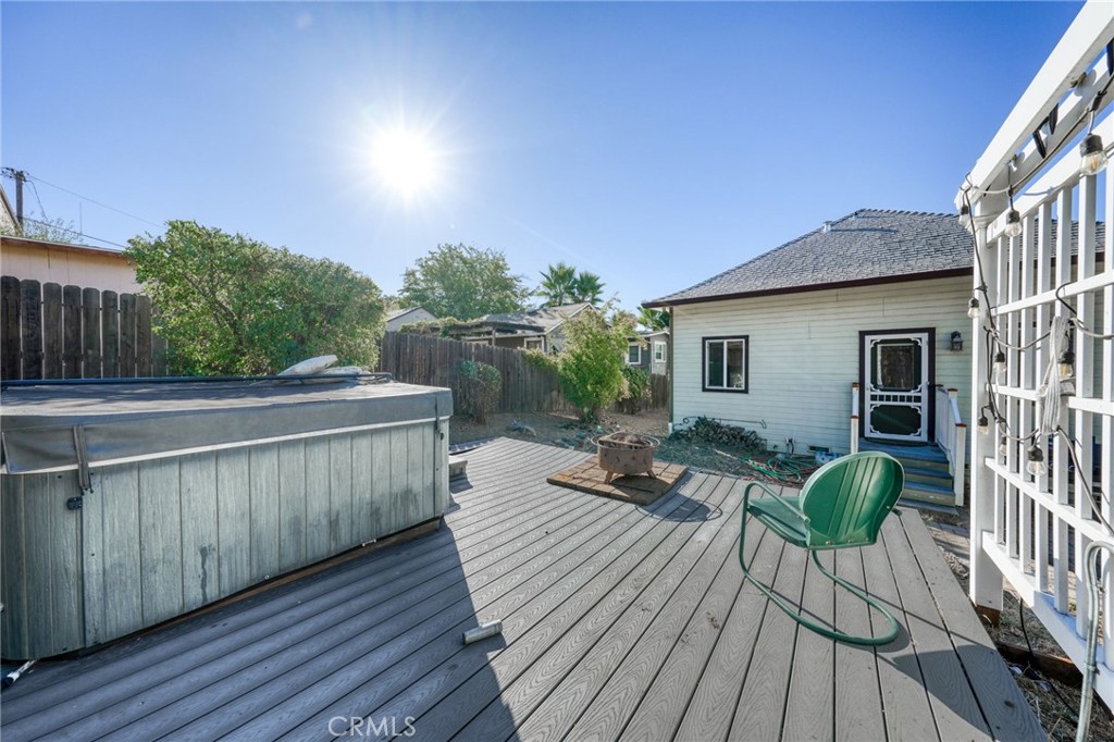 470 Second Street Property Photo 25