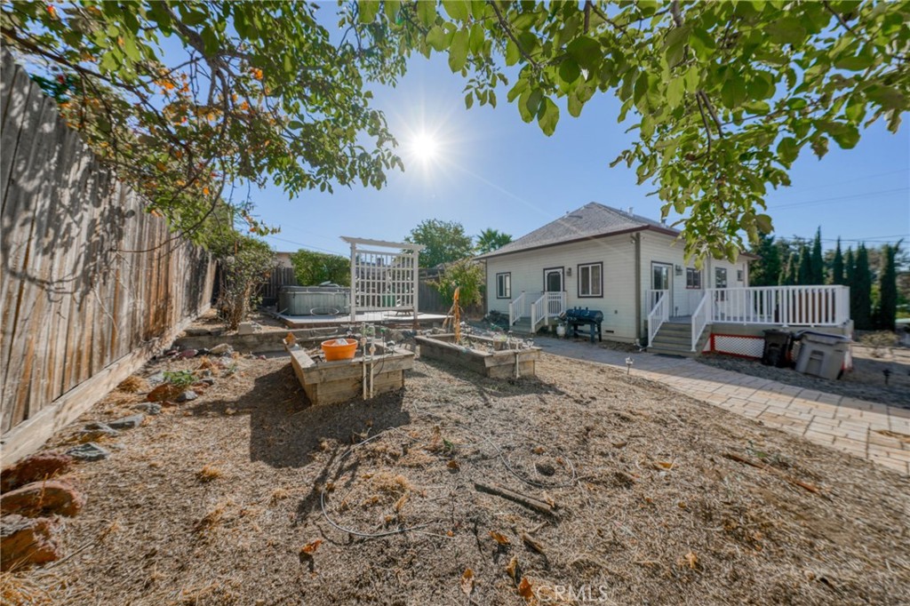 470 Second Street Property Photo 27