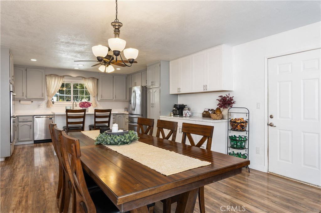 6843 Rosemont Drive Property Photo 10